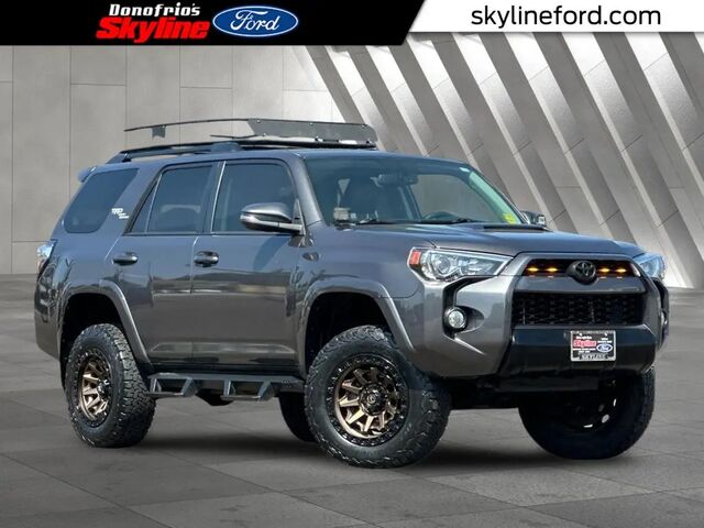 2019 Toyota 4Runner TRD Off-Road
