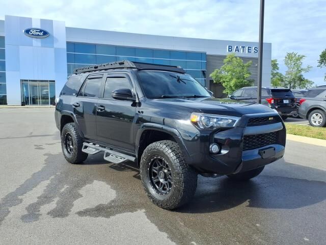 2018 Toyota 4Runner SR5