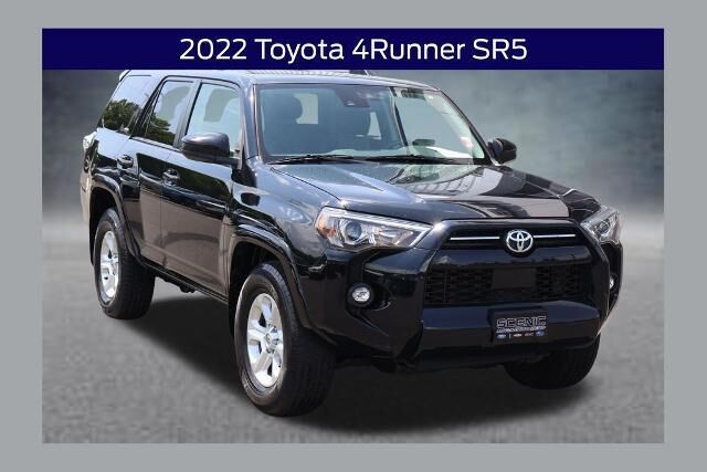 2022 Toyota 4Runner SR5
