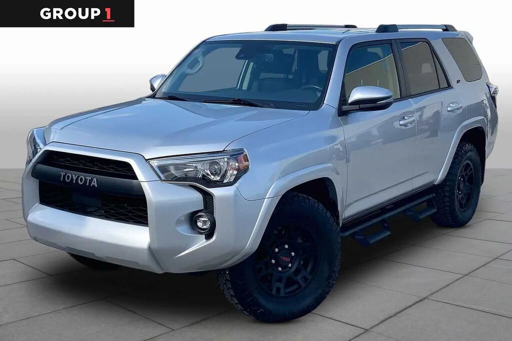 2023 Toyota 4Runner SR5 Premium — photo 1 of 13