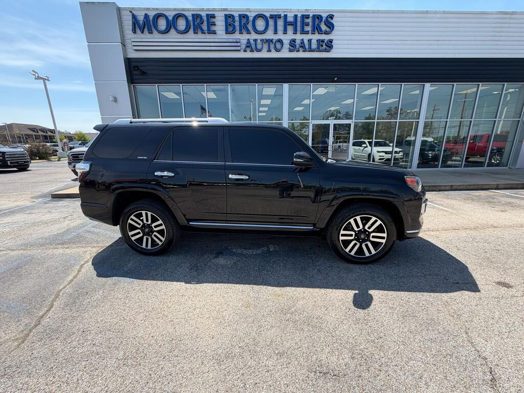 2021 Toyota 4Runner — photo 1 of 13