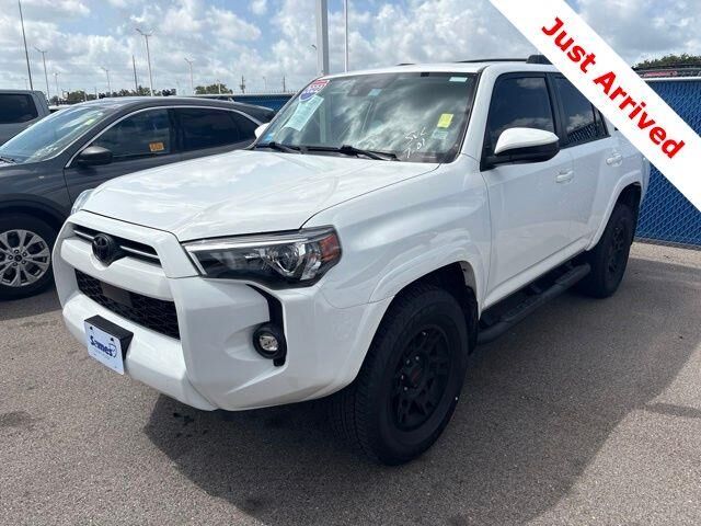 2022 Toyota 4Runner SR5