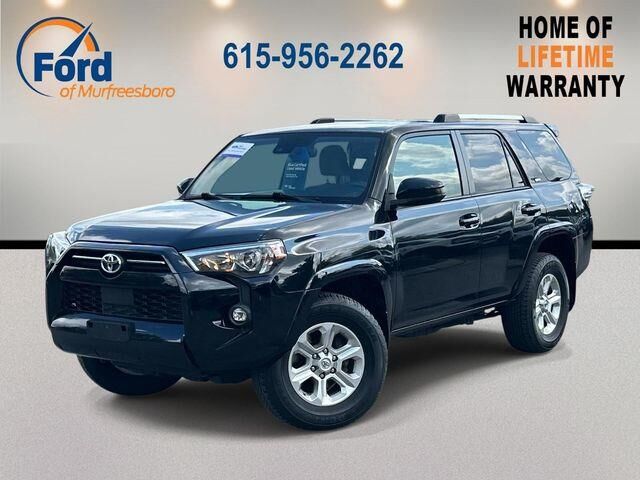 2021 Toyota 4Runner SR5 — photo 1 of 4
