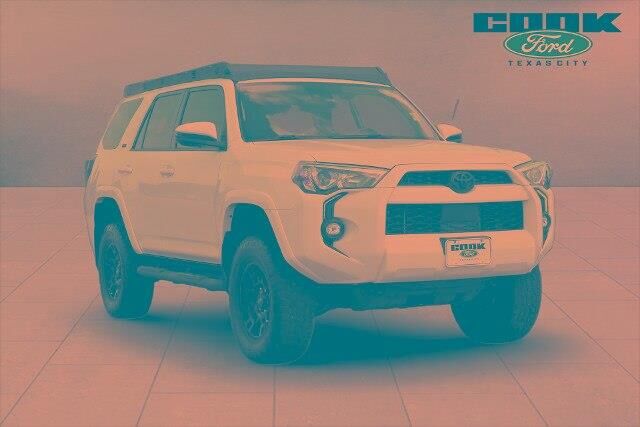 2024 Toyota 4Runner SR5 Premium — photo 1 of 1