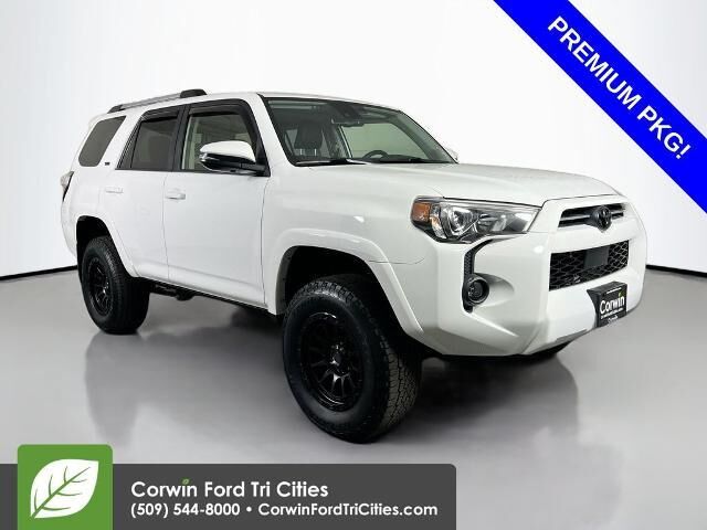2023 Toyota 4Runner SR5 Premium — photo 1 of 3