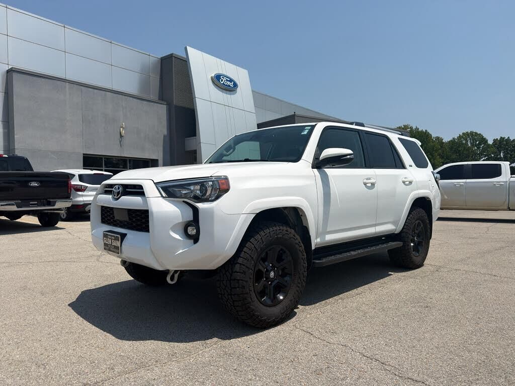 2021 Toyota 4Runner SR5 Premium — photo 1 of 1