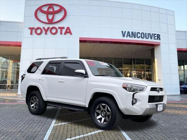 2024 Toyota 4Runner TRD Off-Road