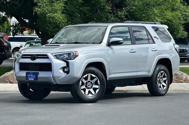 2024 Toyota 4Runner TRD Off-Road
