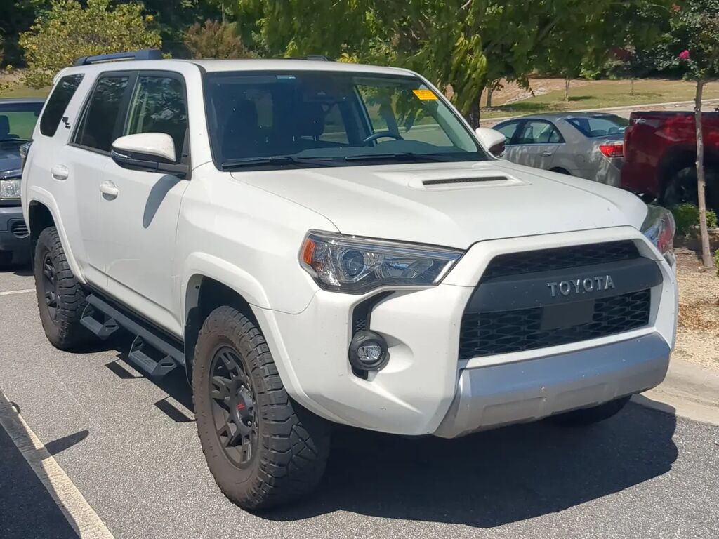 2024 Toyota 4Runner TRD Off-Road — photo 1 of 3