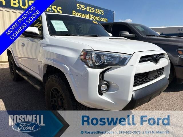 2023 Toyota 4Runner TRD Off-Road Premium — photo 1 of 13