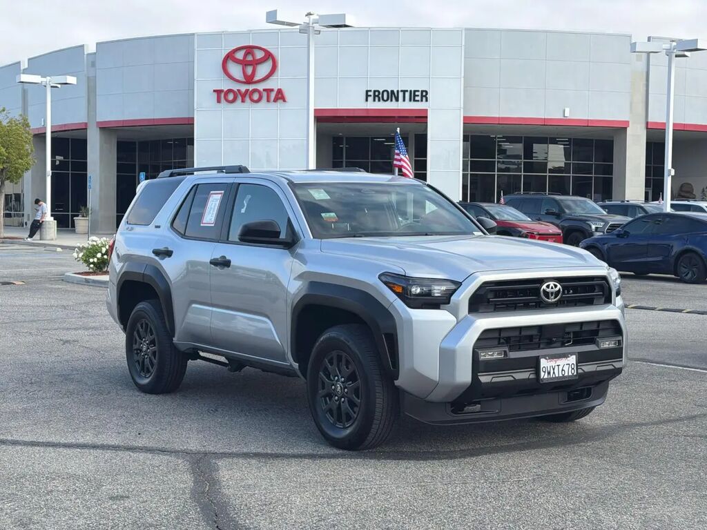 2026 Toyota 4Runner SR5 — photo 1 of 13