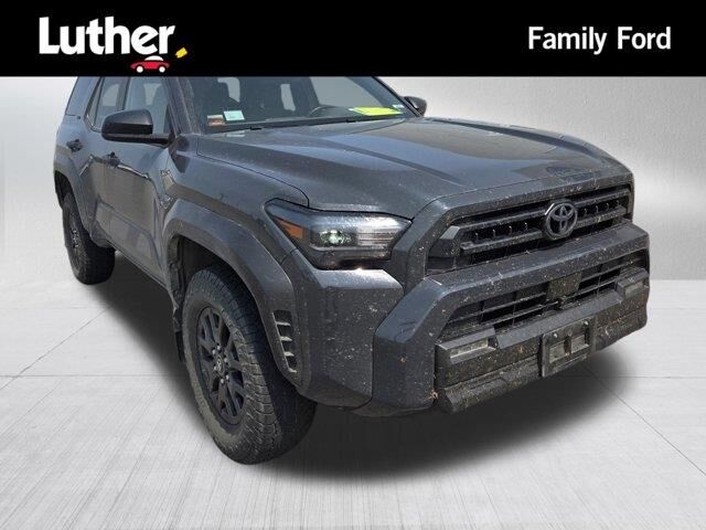 2025 Toyota 4Runner SR5 — photo 1 of 11