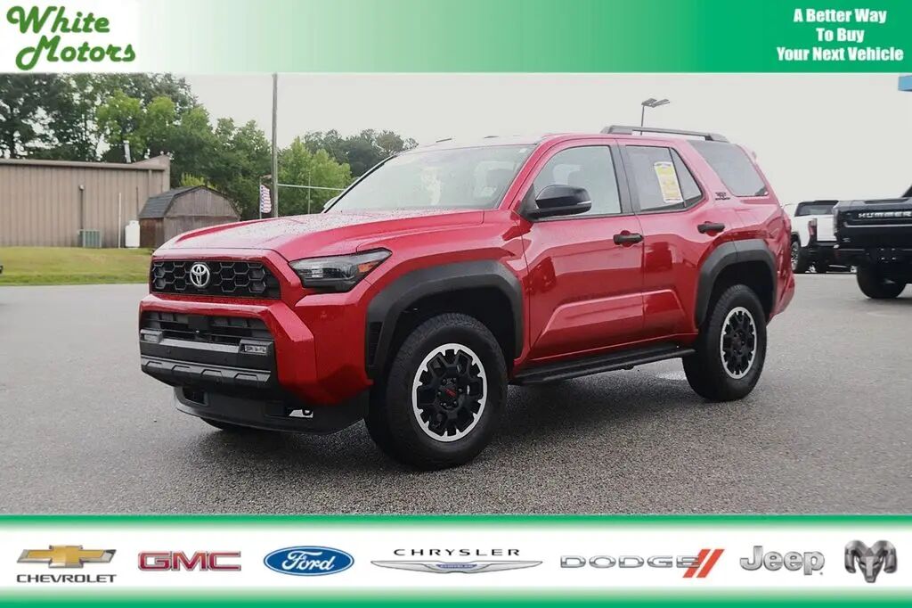 2025 Toyota 4Runner SR5 — photo 1 of 13