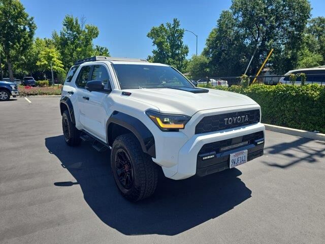 2025 Toyota 4Runner TRD Off-Road HV