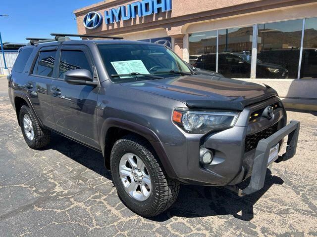 2018 Toyota 4Runner SR5 — photo 1 of 13