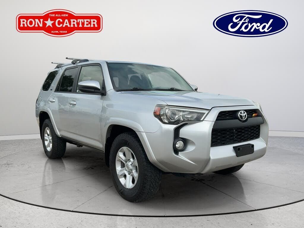 2019 Toyota 4Runner SR5 — photo 1 of 1