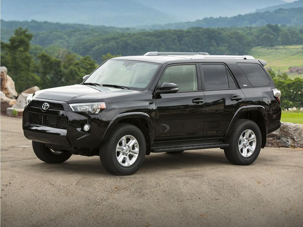 2018 Toyota 4Runner SR5 — photo 1 of 1