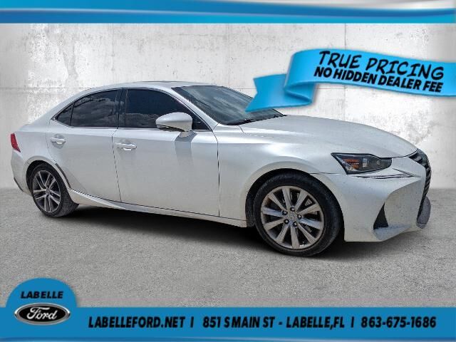 2018 Lexus IS 300 Base — photo 1 of 13