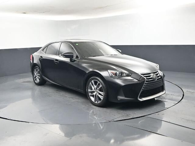 2018 Lexus IS 300 Base — photo 1 of 13