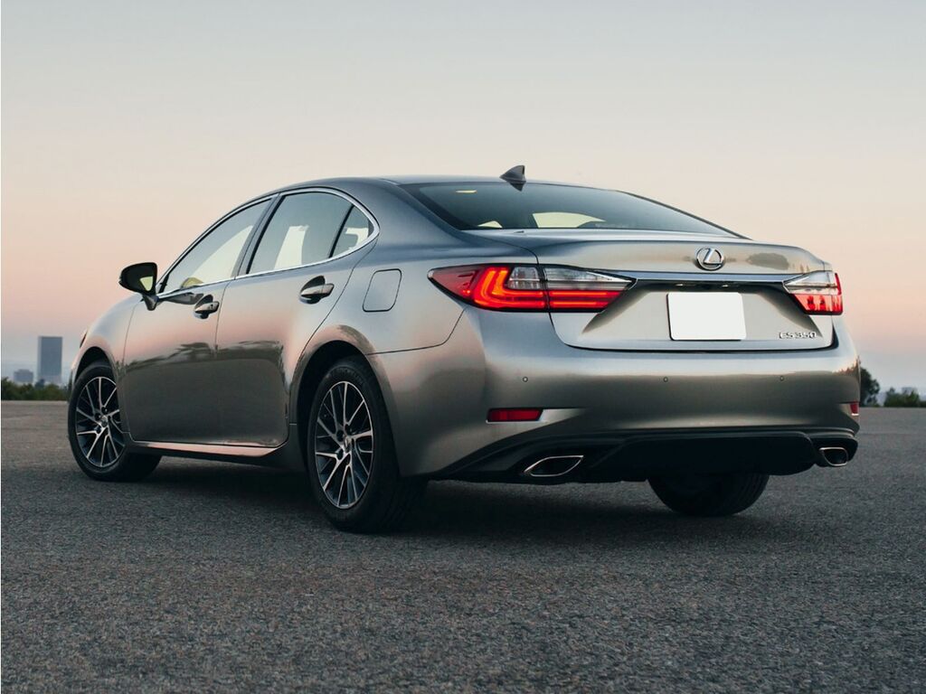2017 Lexus ES 350 — photo 1 of 1