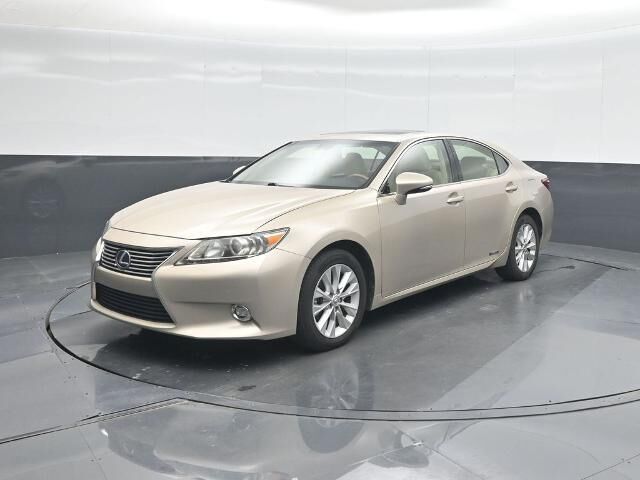 2014 Lexus ES 300h Base — photo 1 of 13