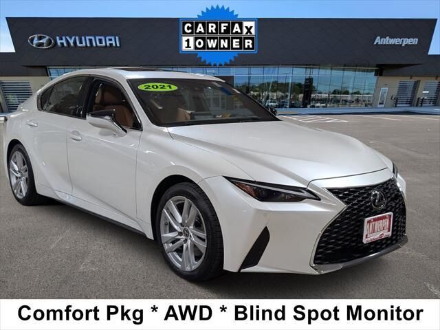 2021 Lexus IS 300 Base — photo 1 of 13