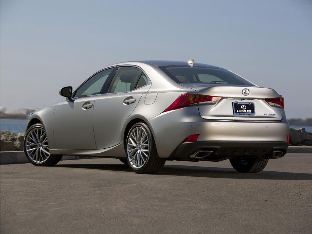 2017 Lexus IS 300 Base — photo 1 of 19