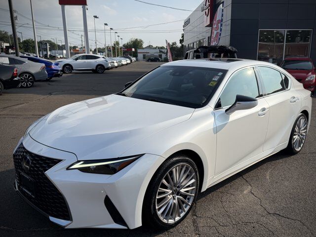 2023 Lexus IS IS 300