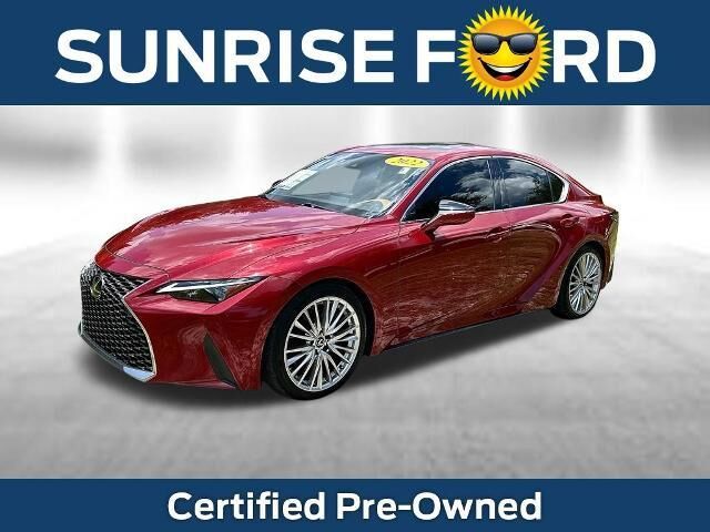 2022 Lexus IS 300 Base — photo 1 of 13