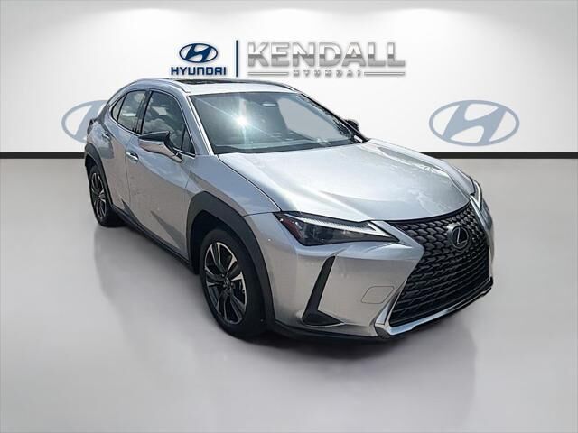 2025 Lexus UX 300h Base