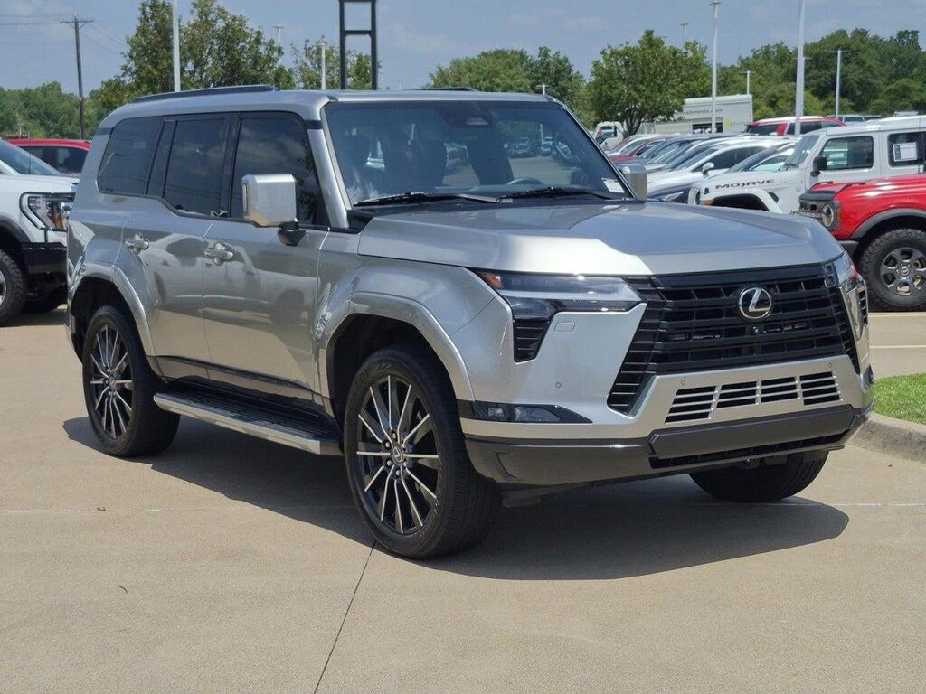 2024 Lexus GX 550 Luxury — photo 1 of 13