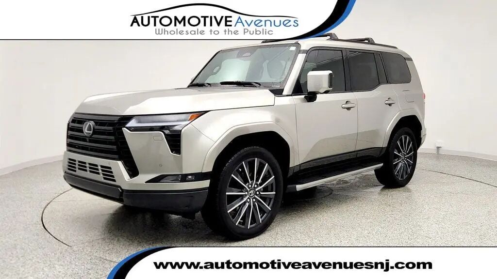2024 Lexus GX 550 Luxury — photo 1 of 13