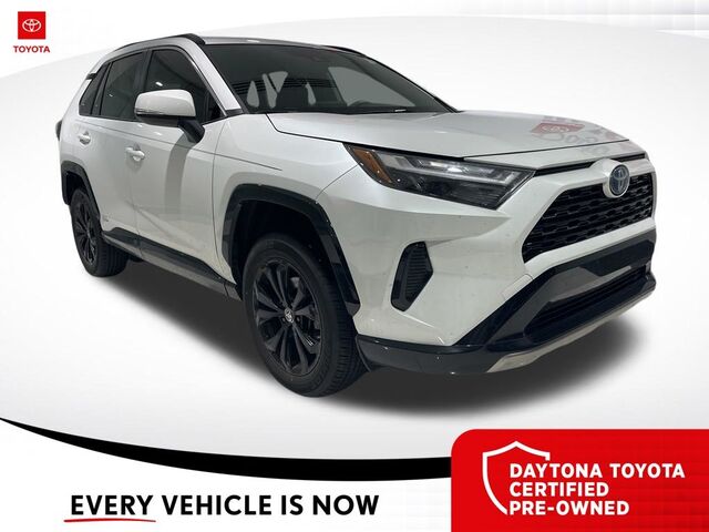2024 Toyota RAV4 SE