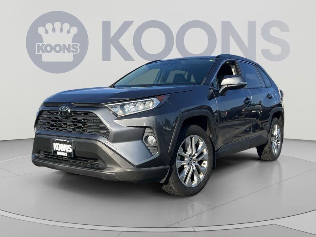 2020 Toyota RAV4 XLE Premium — photo 1 of 1