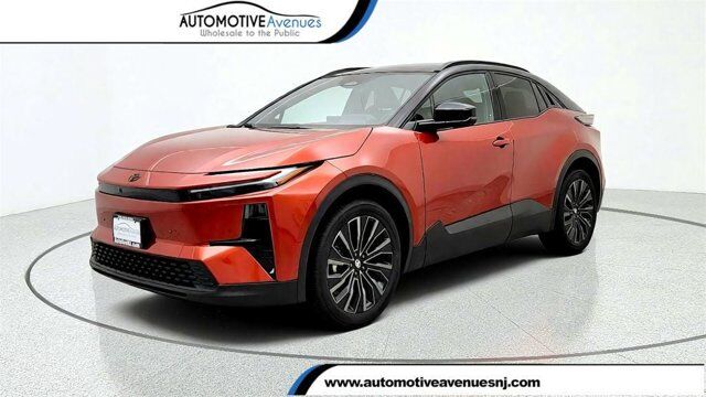 2026 Toyota C-HR XSE