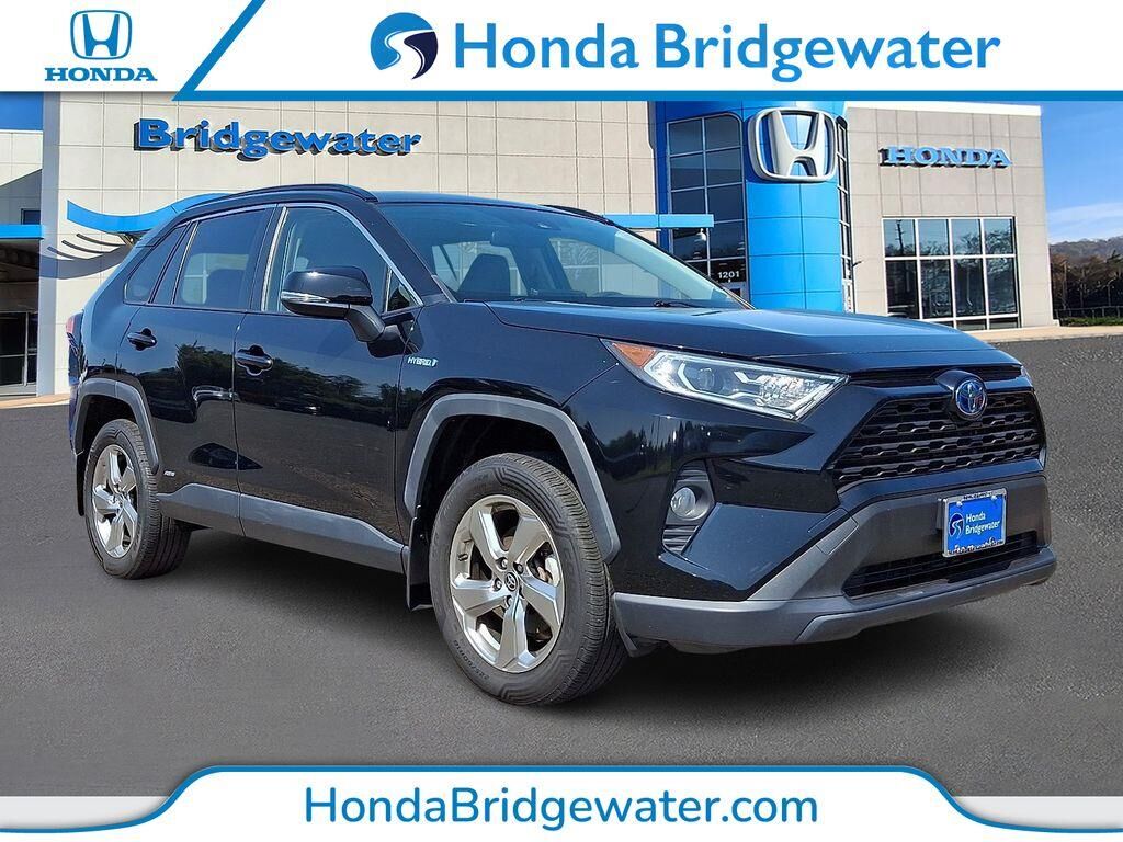 2021 Toyota RAV4 Hybrid XLE Premium — photo 1 of 13