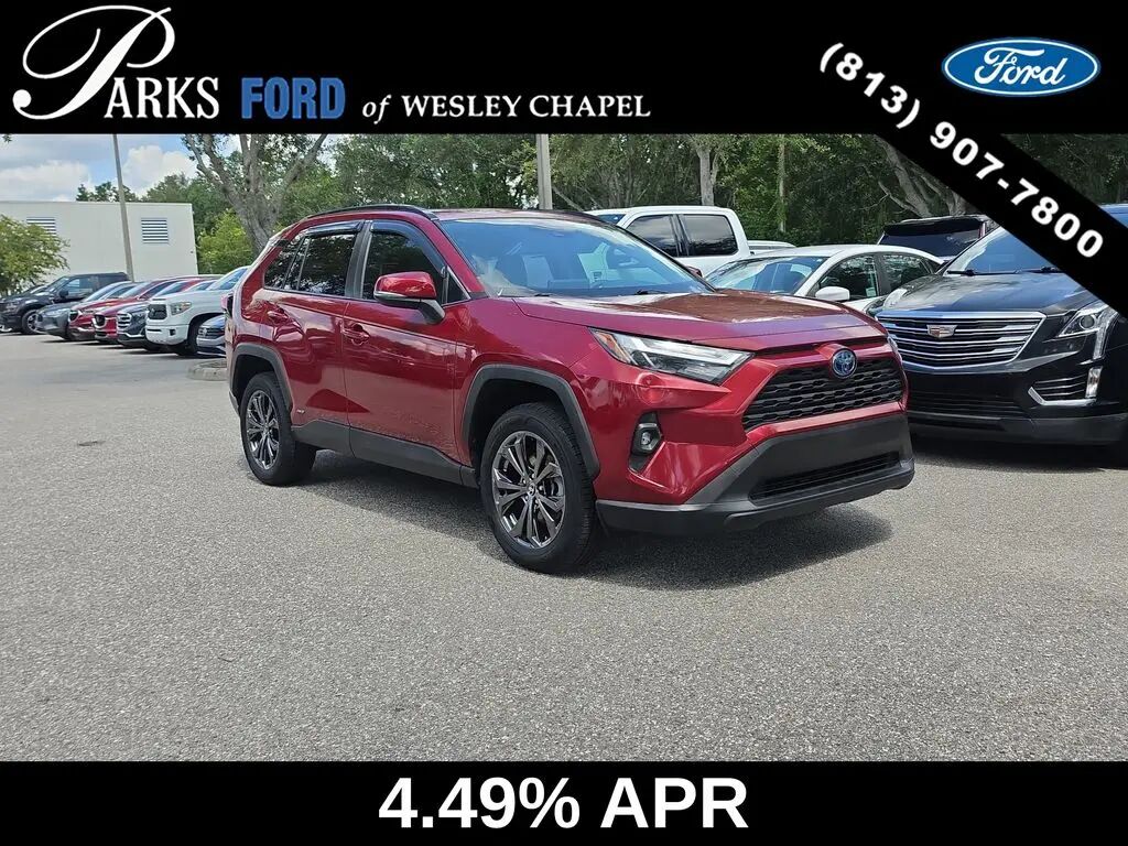 2022 Toyota RAV4 Hybrid XLE Premium — photo 1 of 13