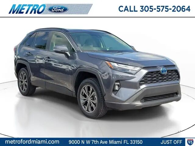 2023 Toyota RAV4 Hybrid XLE Premium