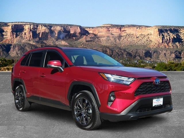 2023 Toyota RAV4 Hybrid XLE Premium