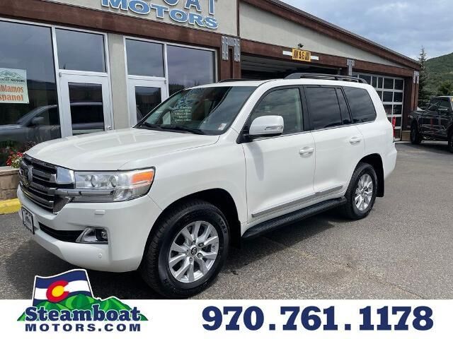 2016 Toyota Land Cruiser Base — photo 1 of 3