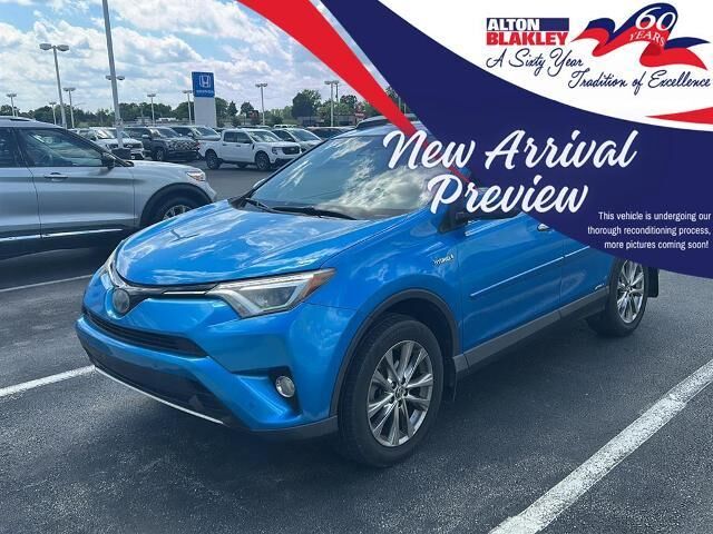 2016 Toyota RAV4 Hybrid Limited — photo 1 of 13