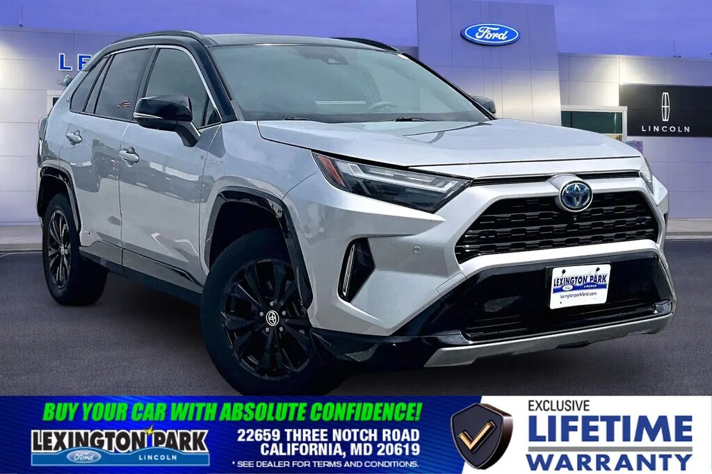 2023 Toyota RAV4 Hybrid XSE — photo 1 of 13