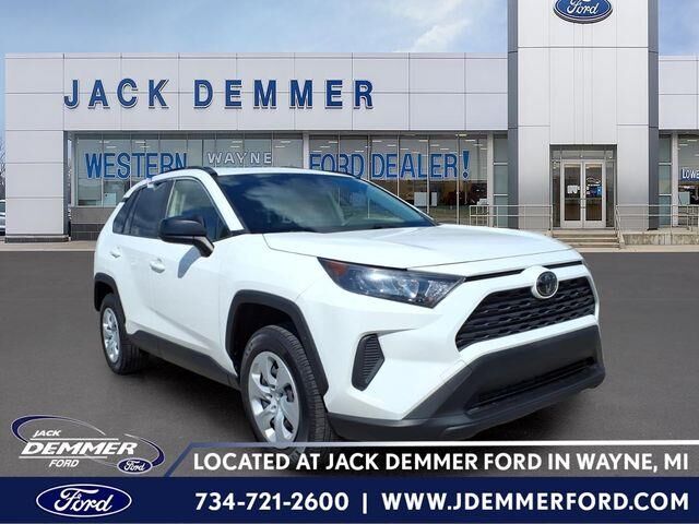 2019 Toyota RAV4 LE