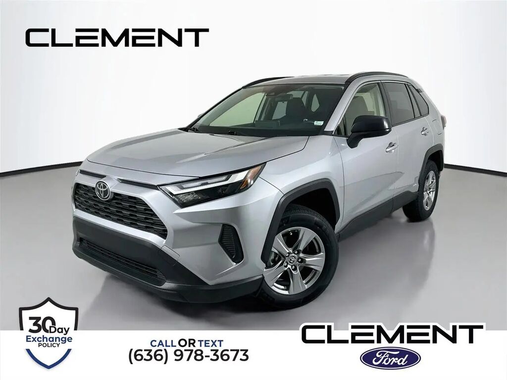2025 Toyota RAV4 Hybrid LE — photo 1 of 3