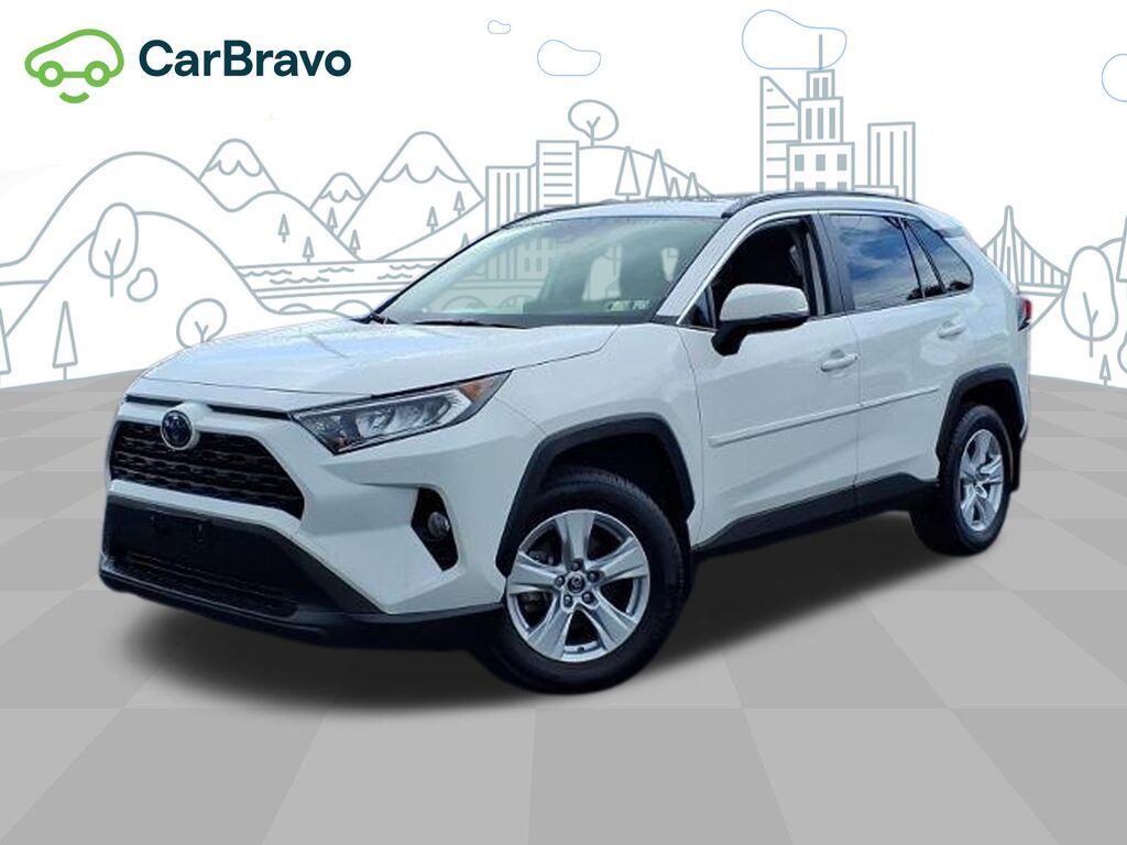 2019 Toyota RAV4 XLE — photo 1 of 6