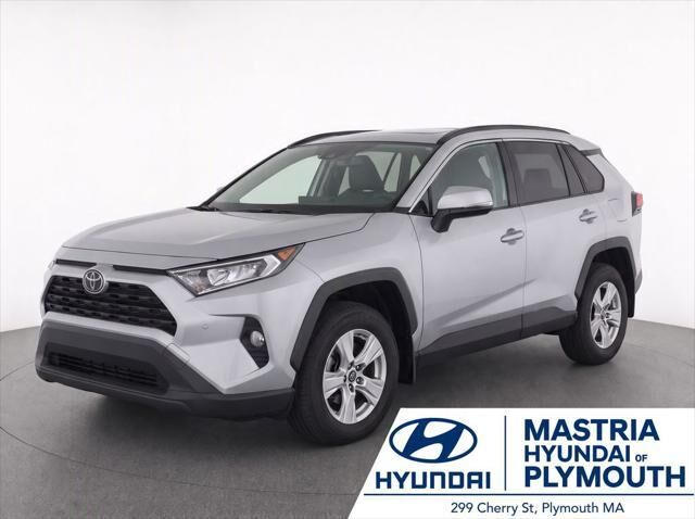 2020 Toyota RAV4 XLE