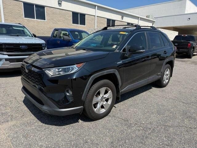 2020 Toyota RAV4 Hybrid XLE