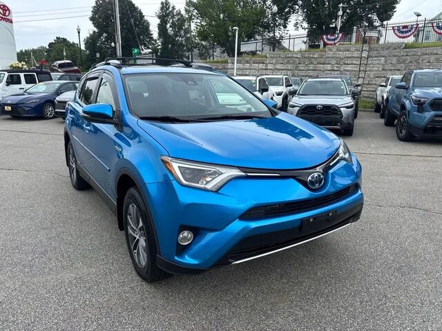 2017 Toyota RAV4 Hybrid XLE