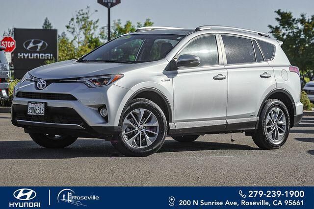 2016 Toyota RAV4 Hybrid XLE