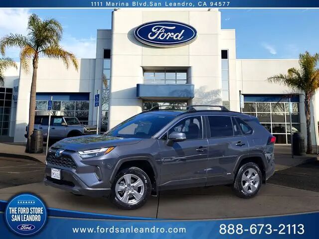2024 Toyota RAV4 Hybrid XLE